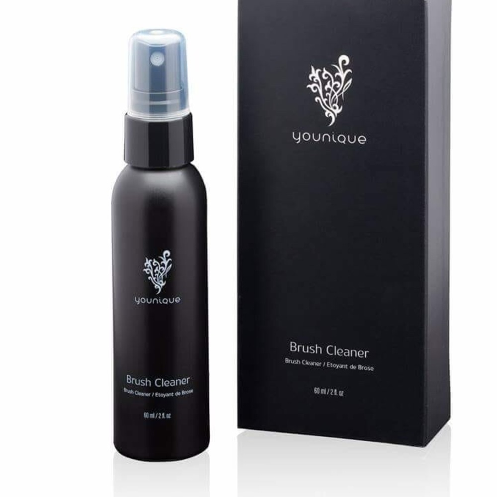 Makeup Brush cleaner